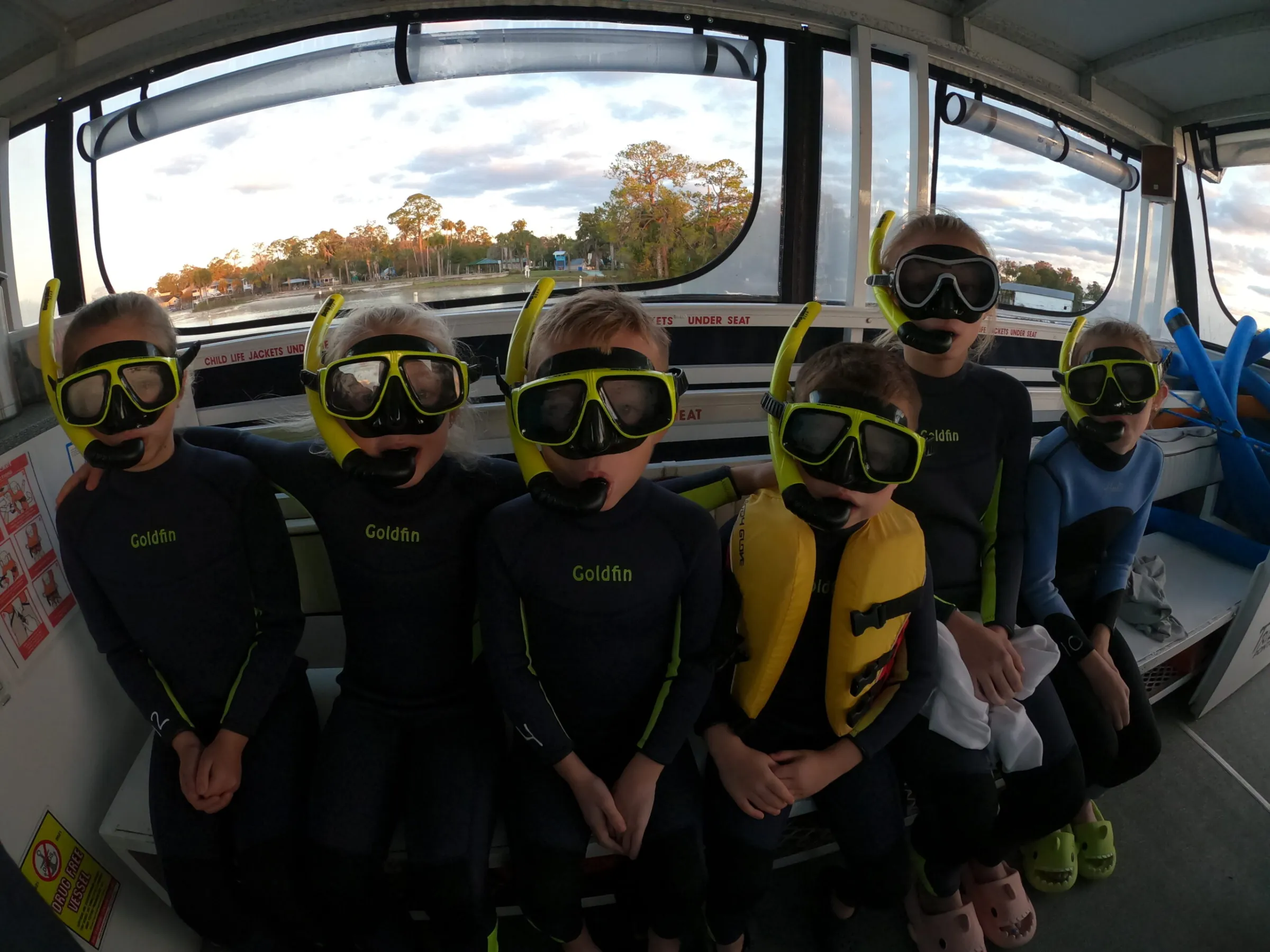 Young children on their way to the manatees.